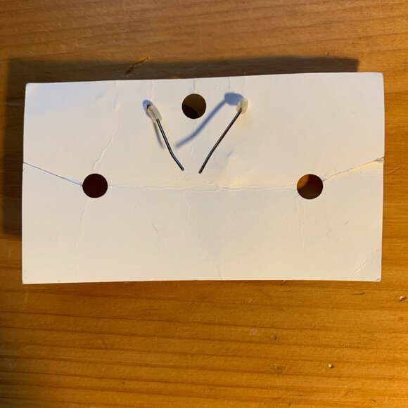 Boutique: "Lily's Lingerie"Lime-Green faceted Necklace & Matching Earrin… - Picture 3 of 8